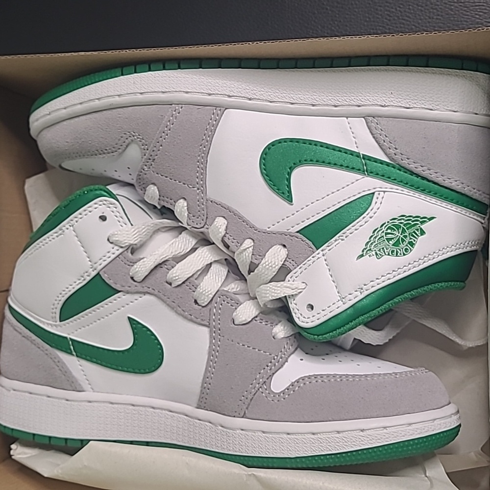 Jordan mid 1 SE(GS)